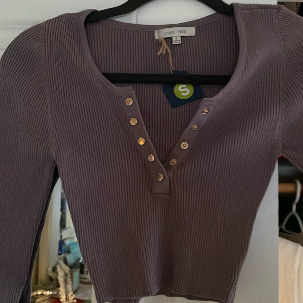 Lightweight Cropped Sweater